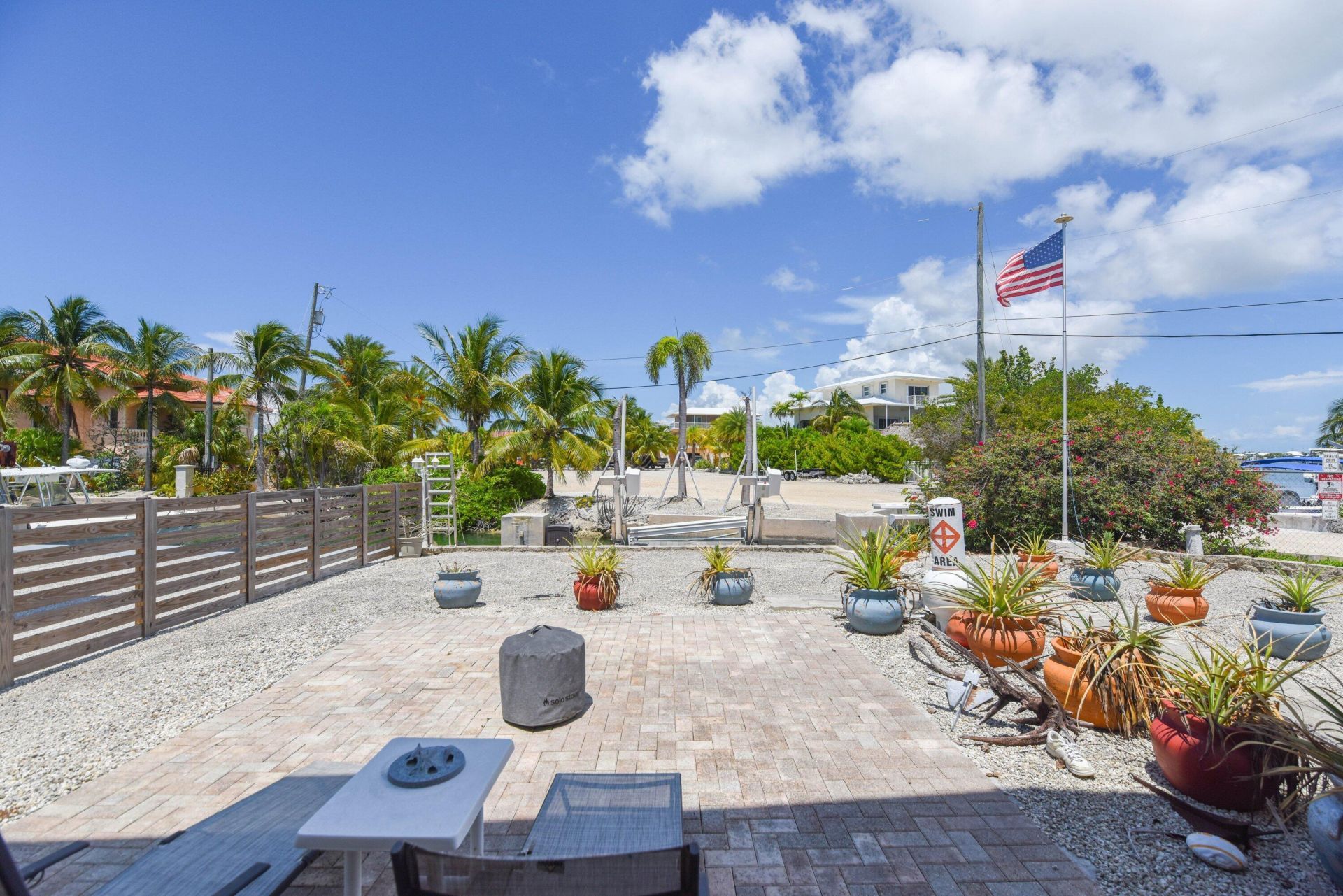 706 E Caribbean Drive, Summerland Key, FL 33042 Photo