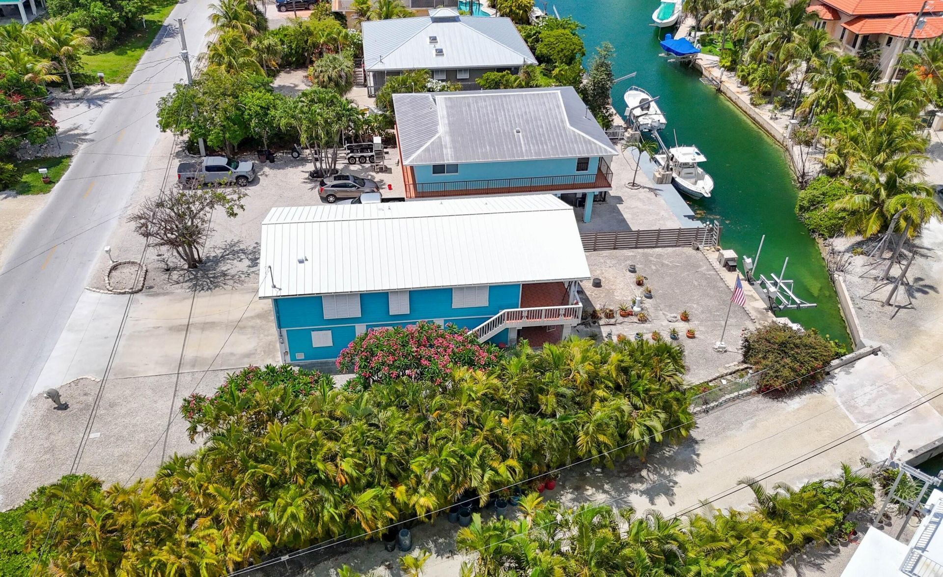 706 E Caribbean Drive, Summerland Key, FL 33042 Photo