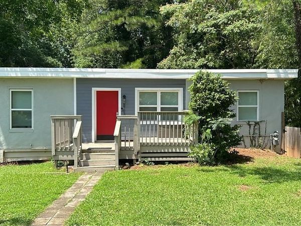 2963 Redwine Road , East Point, GA 30344