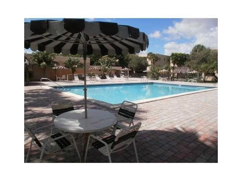 8015 SW 107th Avenue Sw, Unit 218, Miami, FL 33173 Photo