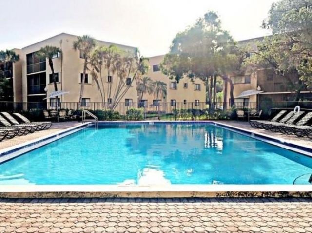 8015 SW 107th Avenue Sw, Unit 218, Miami, FL 33173 Photo