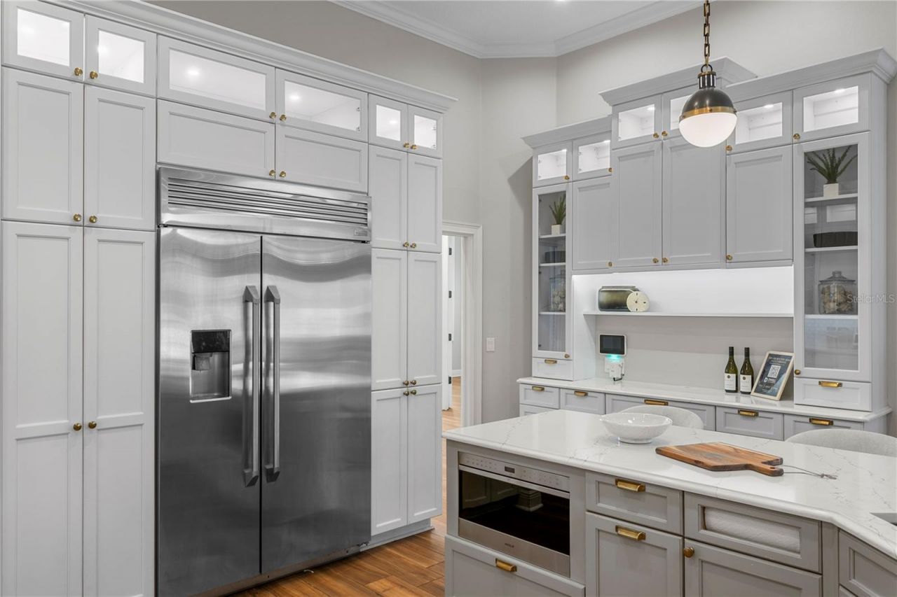 1230 Darlington Oak Circle Ne, Saint Petersburg, FL 33703 Photo