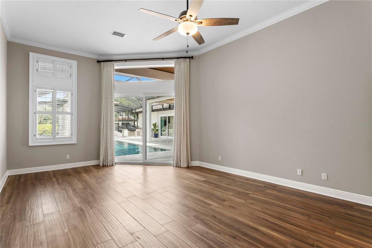 1230 Darlington Oak Circle Ne, Saint Petersburg, FL 33703 Photo
