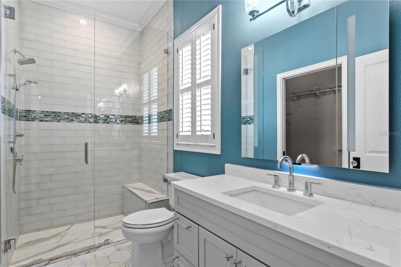 1230 Darlington Oak Circle Ne, Saint Petersburg, FL 33703 Photo