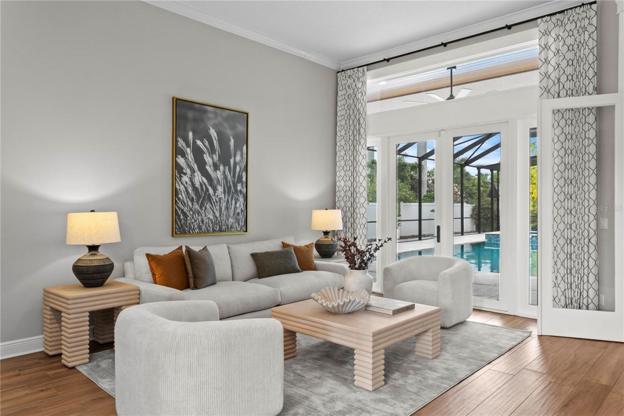 1230 Darlington Oak Circle Ne, Saint Petersburg, FL 33703 Photo