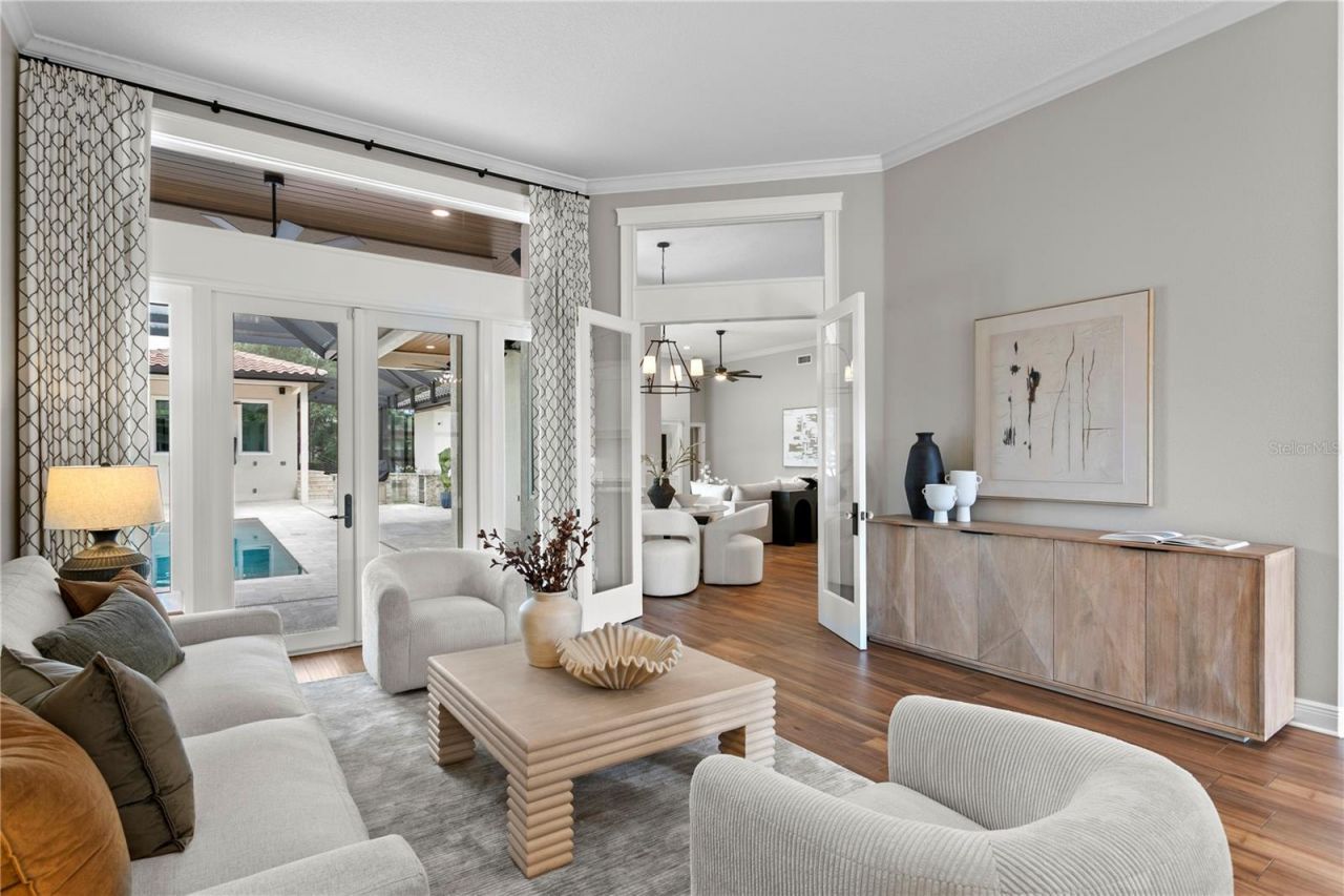 1230 Darlington Oak Circle Ne, Saint Petersburg, FL 33703 Photo