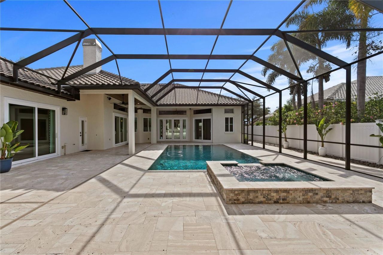 1230 Darlington Oak Circle Ne, Saint Petersburg, FL 33703 Photo