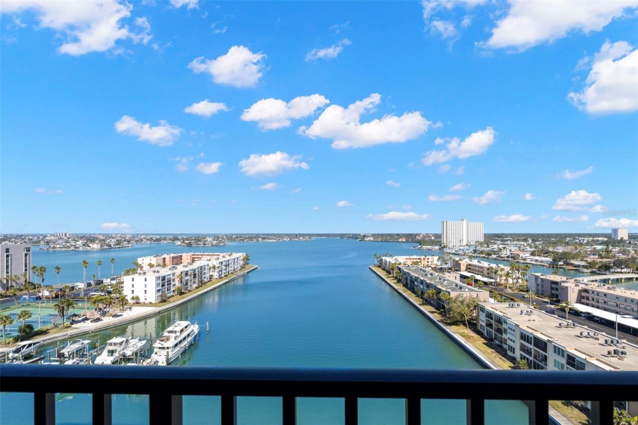 7300 Sun Island Drive S, Unit 1103, Saint Petersburg, FL 33707 Photo