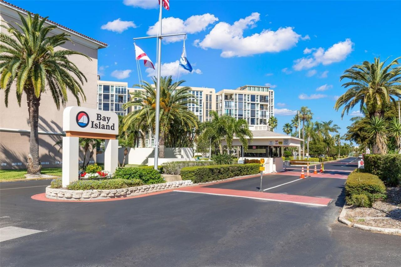 7300 Sun Island Drive S, Unit 1103, Saint Petersburg, FL 33707 Photo