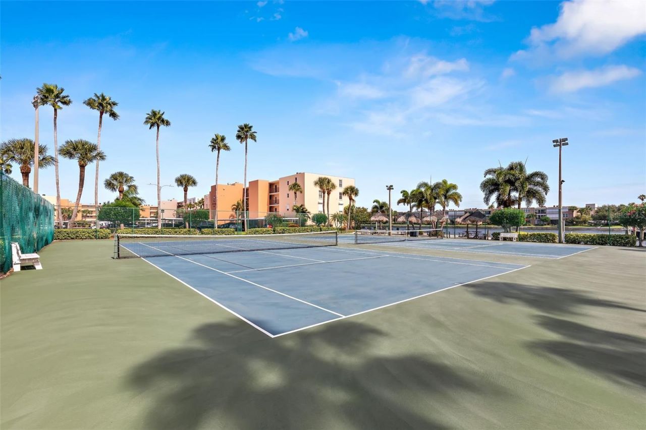 7300 Sun Island Drive S, Unit 1103, Saint Petersburg, FL 33707 Photo