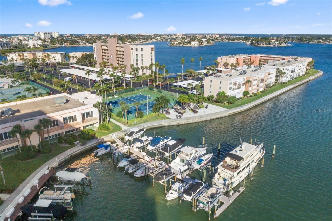 7300 Sun Island Drive S, Unit 1103, Saint Petersburg, FL 33707 Photo