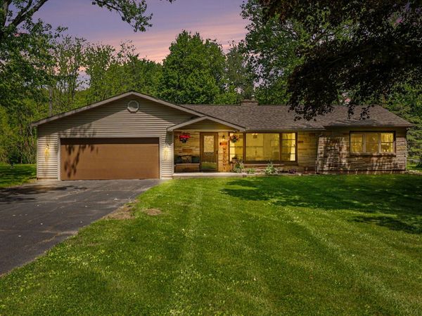735 Lyon Lake Road, Marshall, MI 49068
