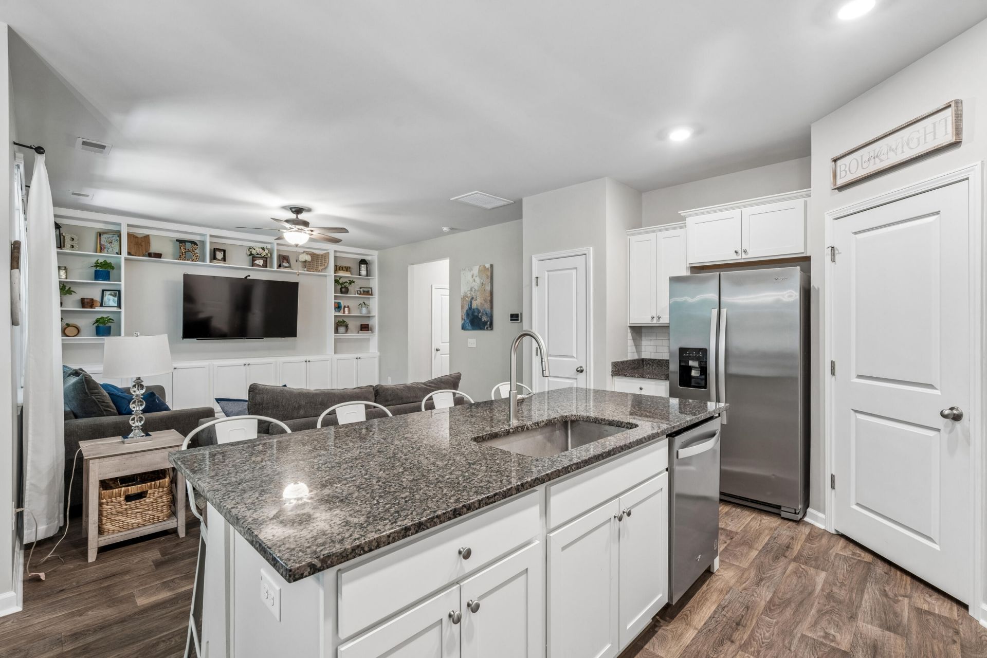 2627 Alamanda Drive Photo 14