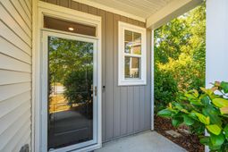 2627 Alamanda Drive photo 4