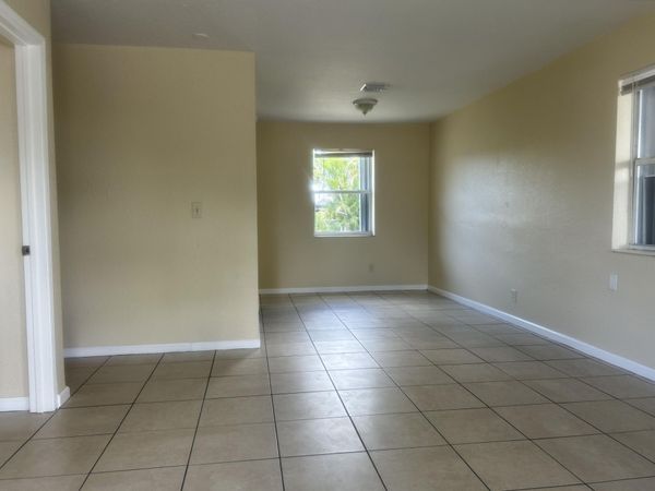 1021 W 2nd Street, Riviera Beach, FL 33404