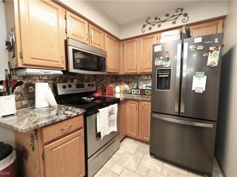 861 Westland Drive, Medina, OH 44256 Photo 3