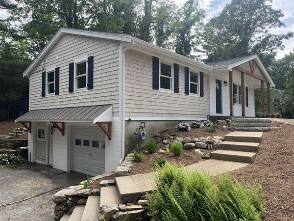 76 Sippewissett Rd, Falmouth, MA 02540