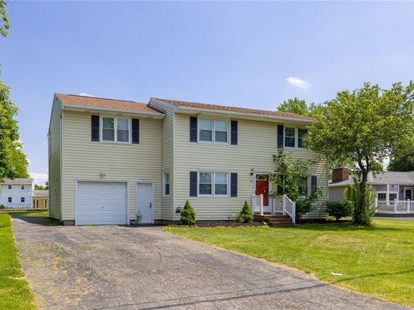 20 Notre Dame Drive, Rochester, NY 14623