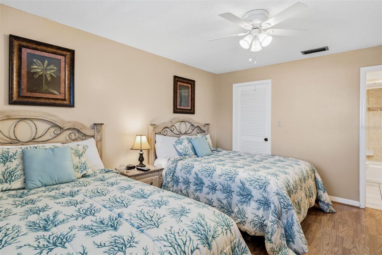 17200 Gulf Boulevard, Unit 202, North Redington Beach, FL 33708 Photo