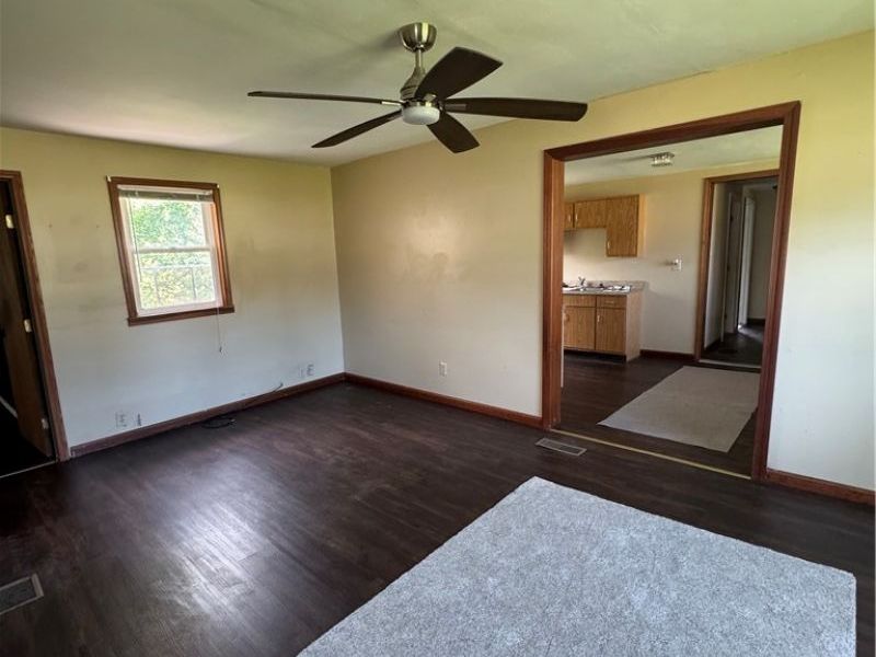 3680 Lincoln Street, Roseville, OH 43777 Photo 5