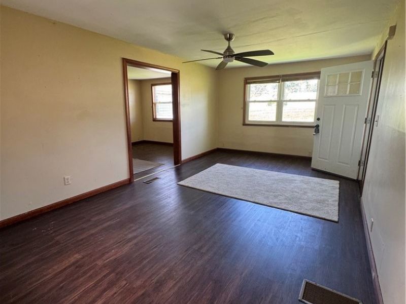 3680 Lincoln Street, Roseville, OH 43777 Photo 7