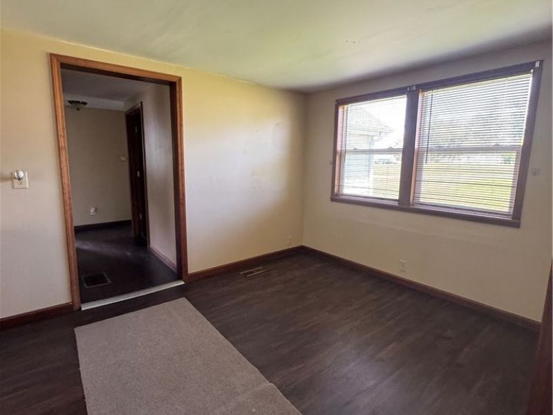 3680 Lincoln Street, Roseville, OH 43777 Photo 8