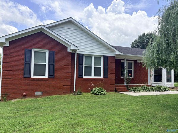 3742 Elkwood Section Road, Toney, AL 35773