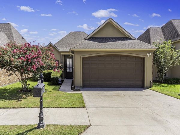 7945 Seville Ct, Baton Rouge, LA 70820