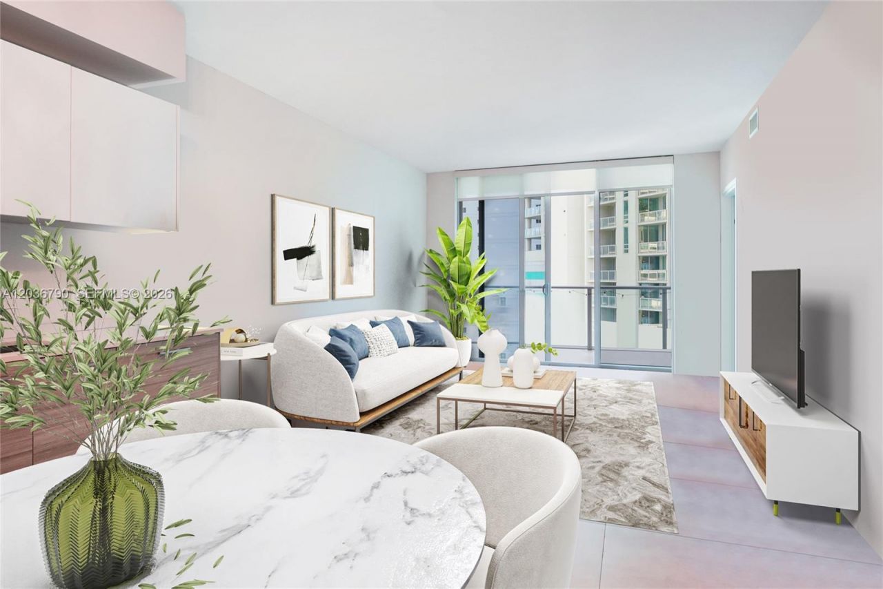 1300 Brickell Bay Dr, Unit 1003, Miami, FL 33131 Photo