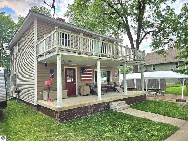 108 Huron S, Lake City, MI 49651