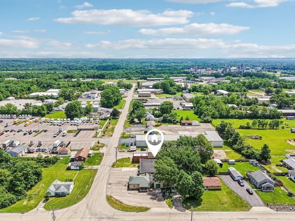 5558 Wadsworth Road , Dayton, OH 45414