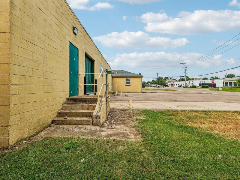 5558 Wadsworth Road, Dayton, OH 45414 Photo 10