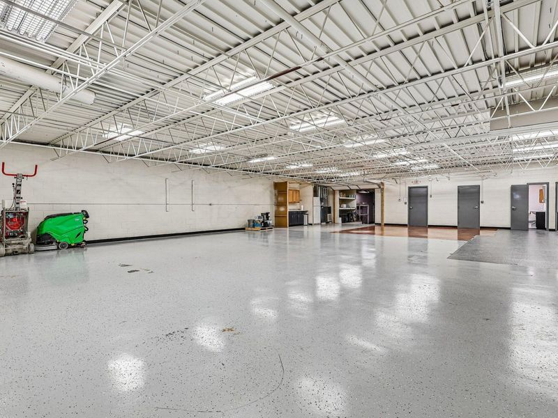 5558 Wadsworth Road, Dayton, OH 45414 Photo 18