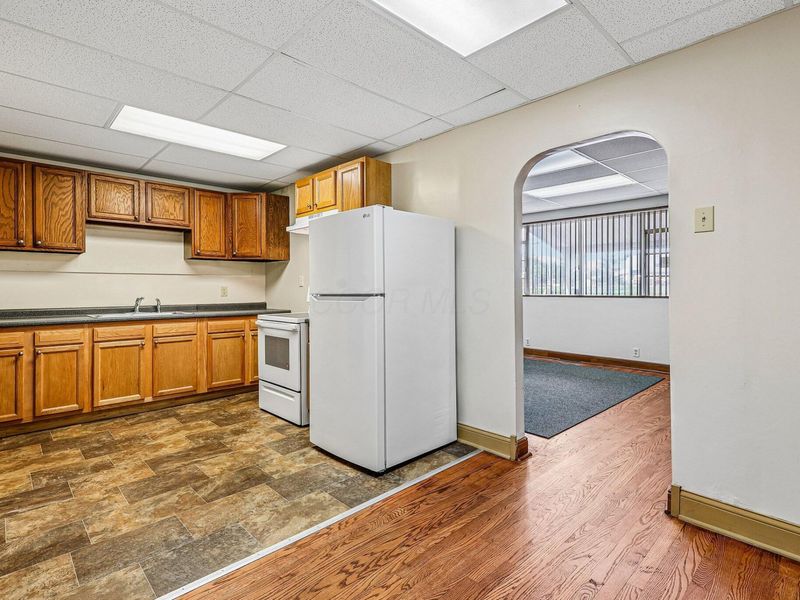 5558 Wadsworth Road, Dayton, OH 45414 Photo 32