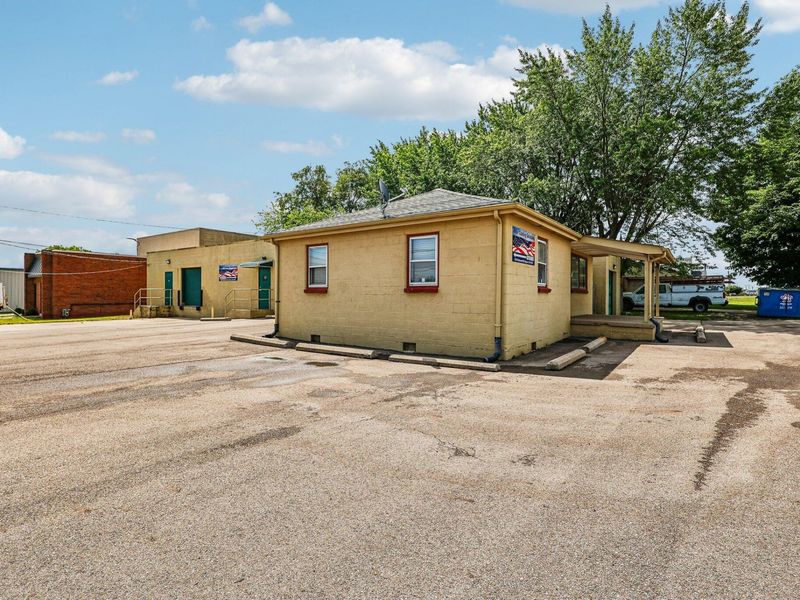 5558 Wadsworth Road, Dayton, OH 45414 Photo 7