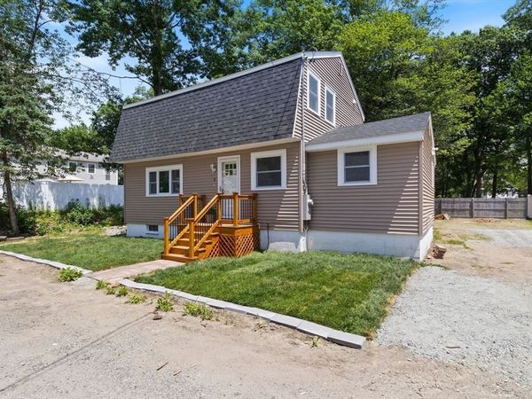 3 Greystone Road, Merrimac, MA 01860