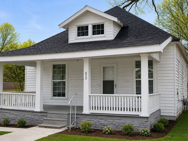 425 N McCombs St , Martin, TN 38237