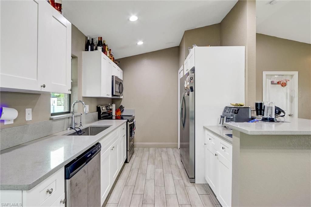 1317 NE 4th Pl , Cape Coral, FL 33909 Photo