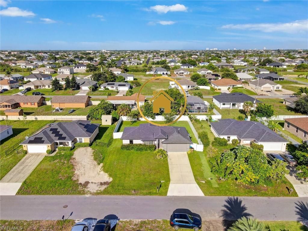 1317 NE 4th Pl , Cape Coral, FL 33909 Photo