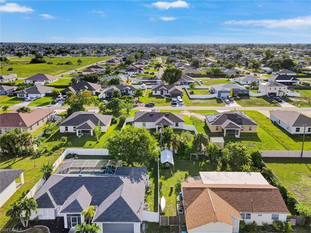 1317 NE 4th Pl , Cape Coral, FL 33909 Photo