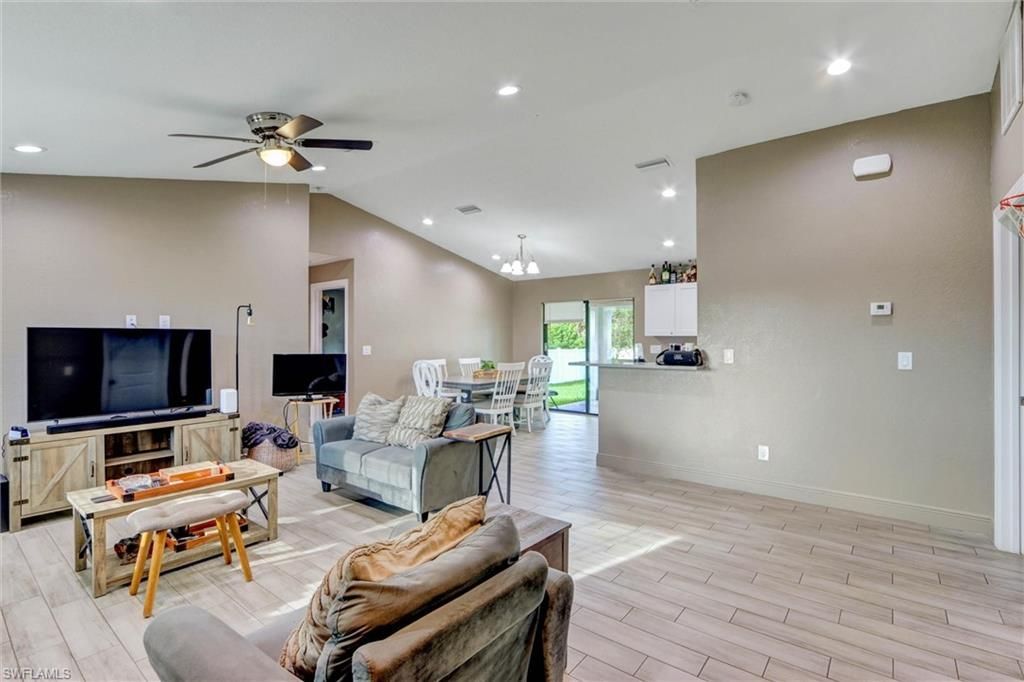 1317 NE 4th Pl , Cape Coral, FL 33909 Photo