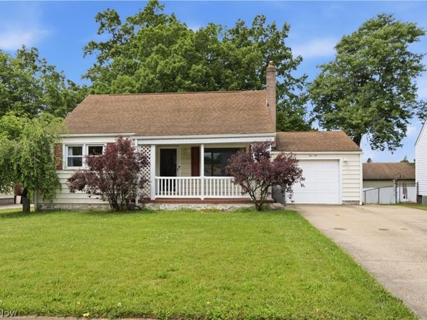 910 S Hazelwood Avenue , Youngstown, OH 44509