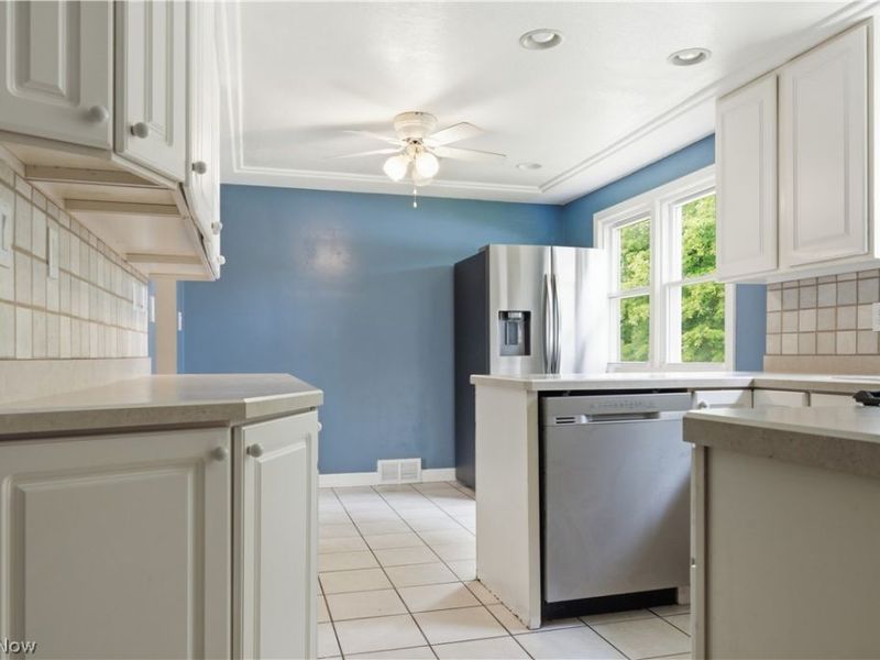 910 S Hazelwood Avenue, Youngstown, OH 44509 Photo 11