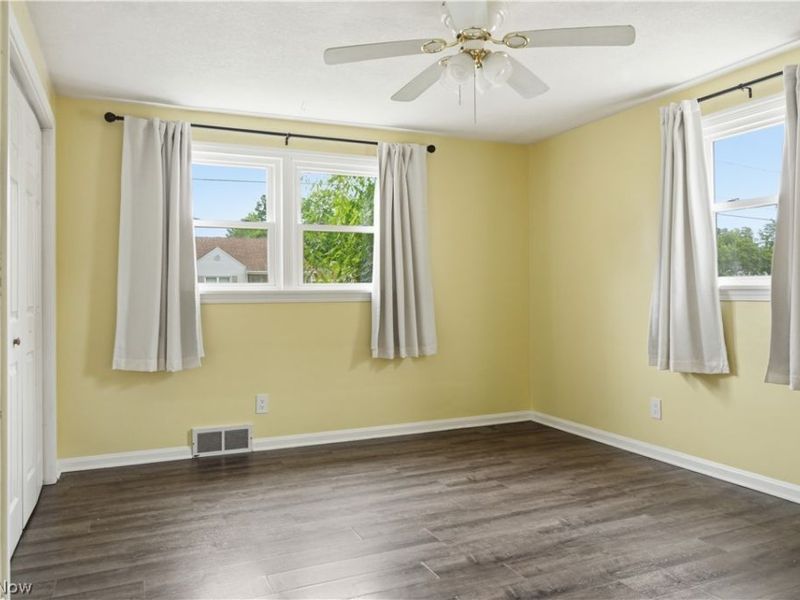 910 S Hazelwood Avenue, Youngstown, OH 44509 Photo 15