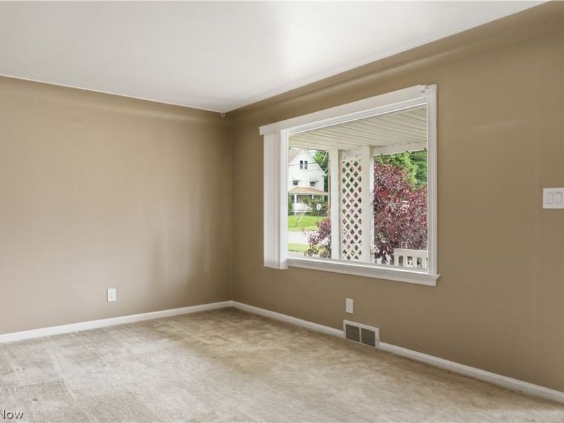 910 S Hazelwood Avenue, Youngstown, OH 44509 Photo 7