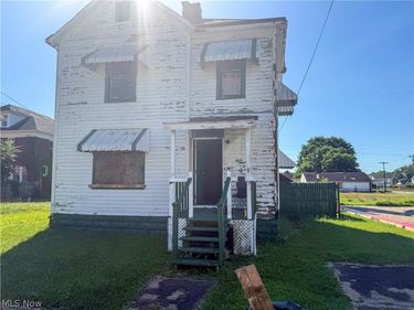 1612 Spring Street, Parkersburg, WV 26101