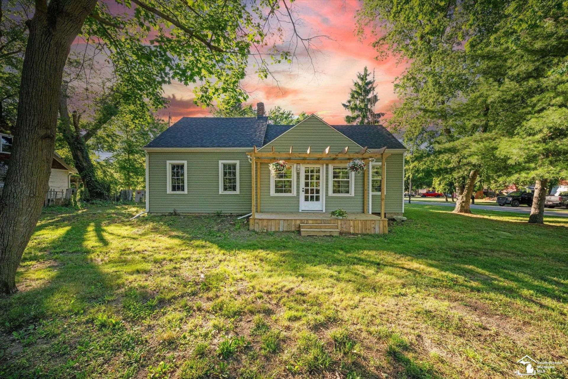 93 N Division Street, Petersburg, MI 49270 Main Photo