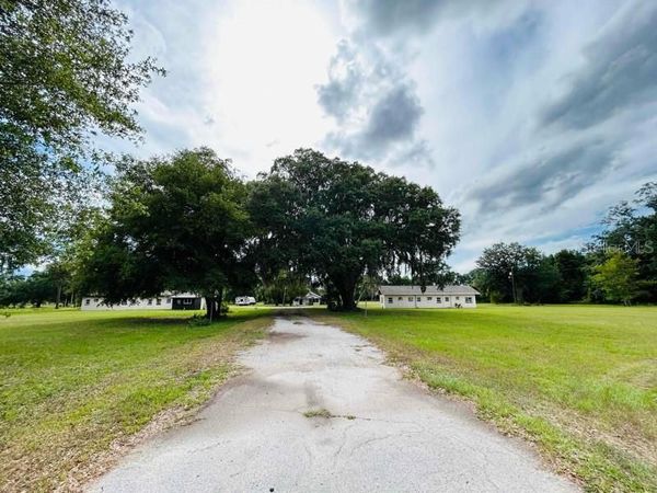8010 SE US HIGHWAY 301 , Unit 5C, HAWTHORNE, FL 32640