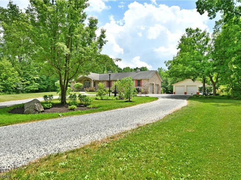 17655 Ellsworth Road, Lake Milton, OH 44429 Photo 2