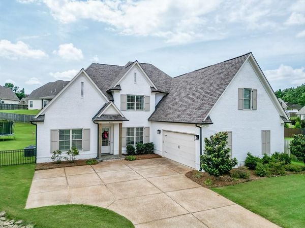 632 Centerpoint Cove, Oxford, MS 38655